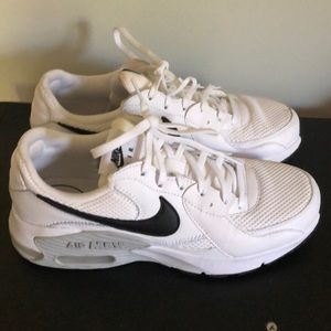 Air maxes